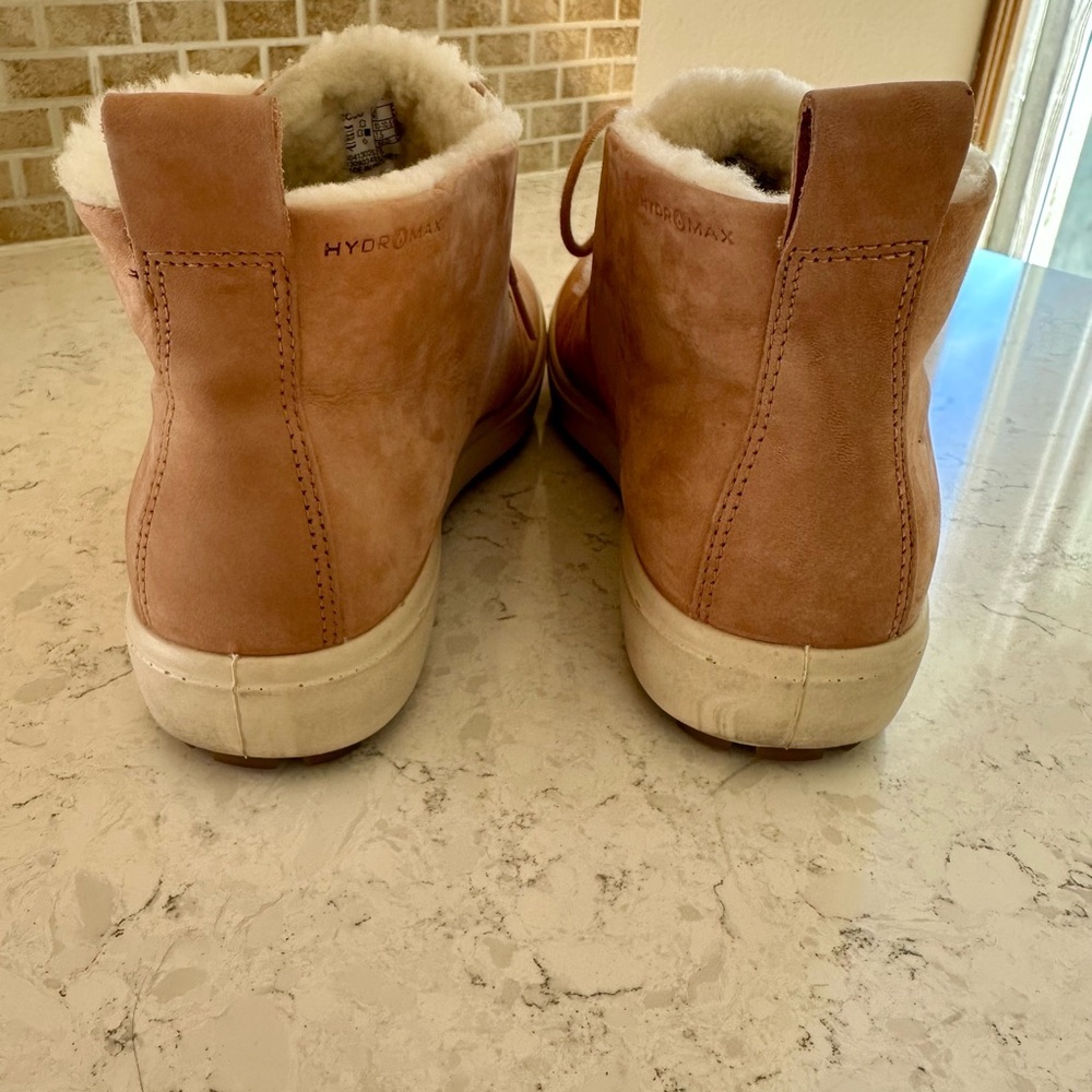 ECCO Women’s Sherling-Lined Leather Ankle Boots | Hydromax® | Size US 10-10.5 - Picture 8 of 9